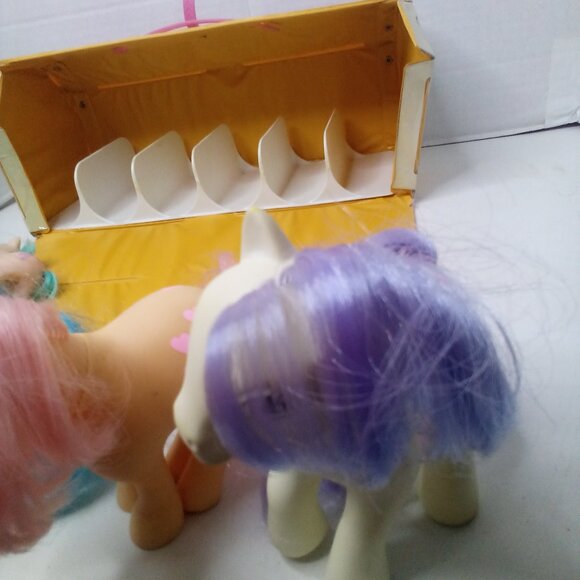 My Little Pony Vintage 80s Lot Plastic Case 5 Pony's 2 Hats - Picture 11 of 16